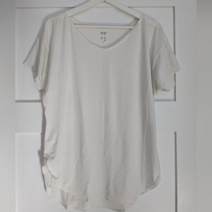 Uniqlo Airism White Short Sleeve Women's Tee